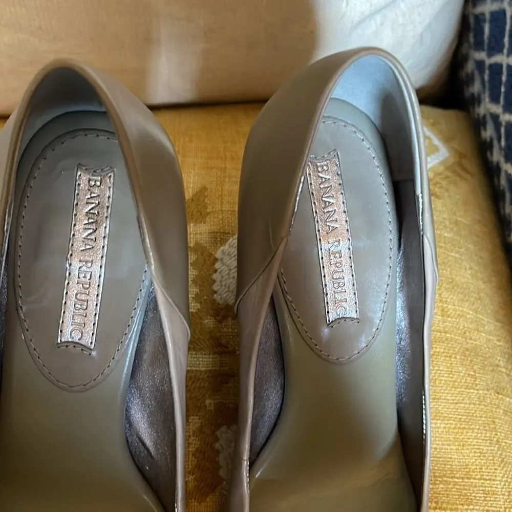 Banana Republic Leather Wedges